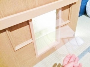 ドア修理 建具修理 奈良市 でキャットドア取り付け