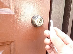 ドア修理 建具修理 奈良市 でセカンド錠取り付け