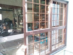 ドア修理 建具修理 奈良市 で古い建具のリメイク