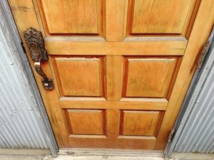 ドア修理 建具修理 奈良市 で玄関ドア修理